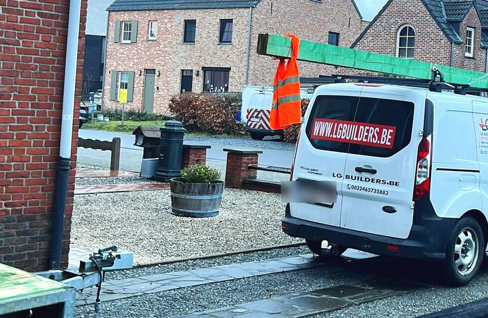 Firmenwagen von LG Builders